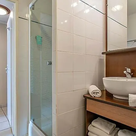 Appart'city Classic Centre 3* נים